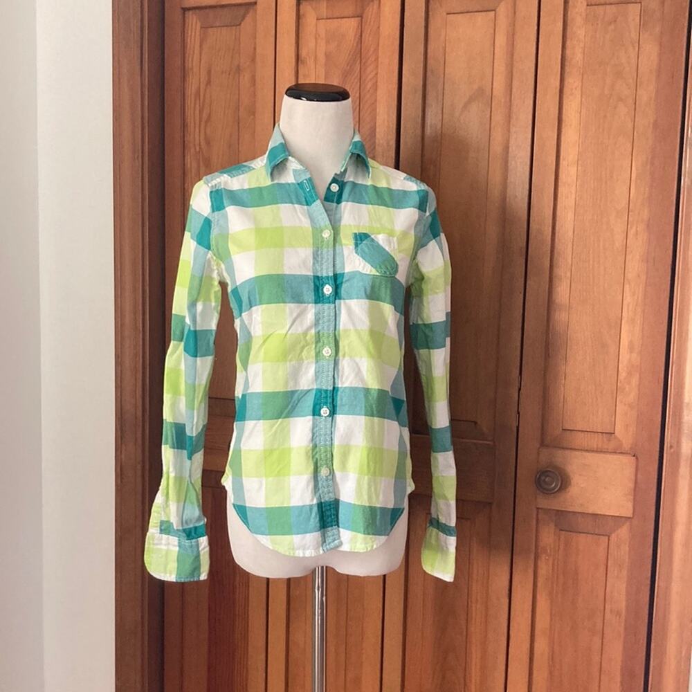 American Eagle Outfitters Green Plaid Buttondown Shirt, Size 0